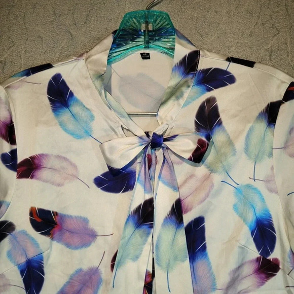 Women's White w/Blue/Purple Feathers Button Up Bow Tie Blouse Long Sleeve Medium - Picture 4 of 11